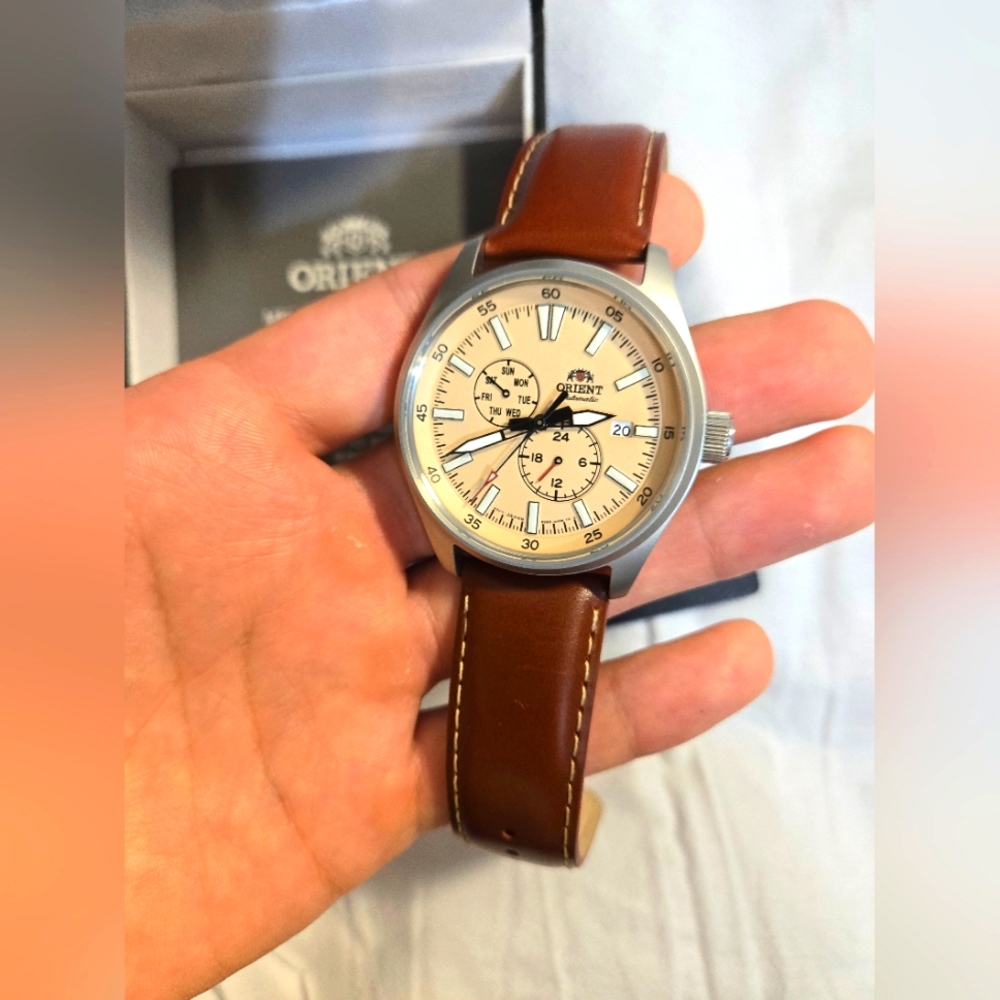 Orient Defender RA-AK0405Y10B Automatic Watch with Salmon dial